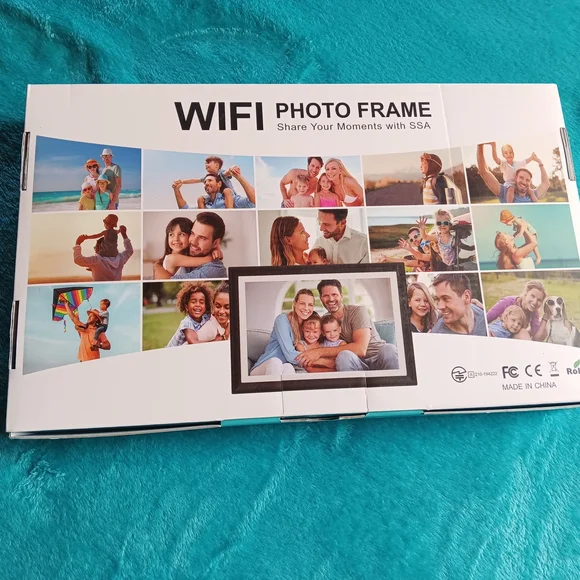 SSA 10.1" WiFi Photo Frame - Picture 2 of 3